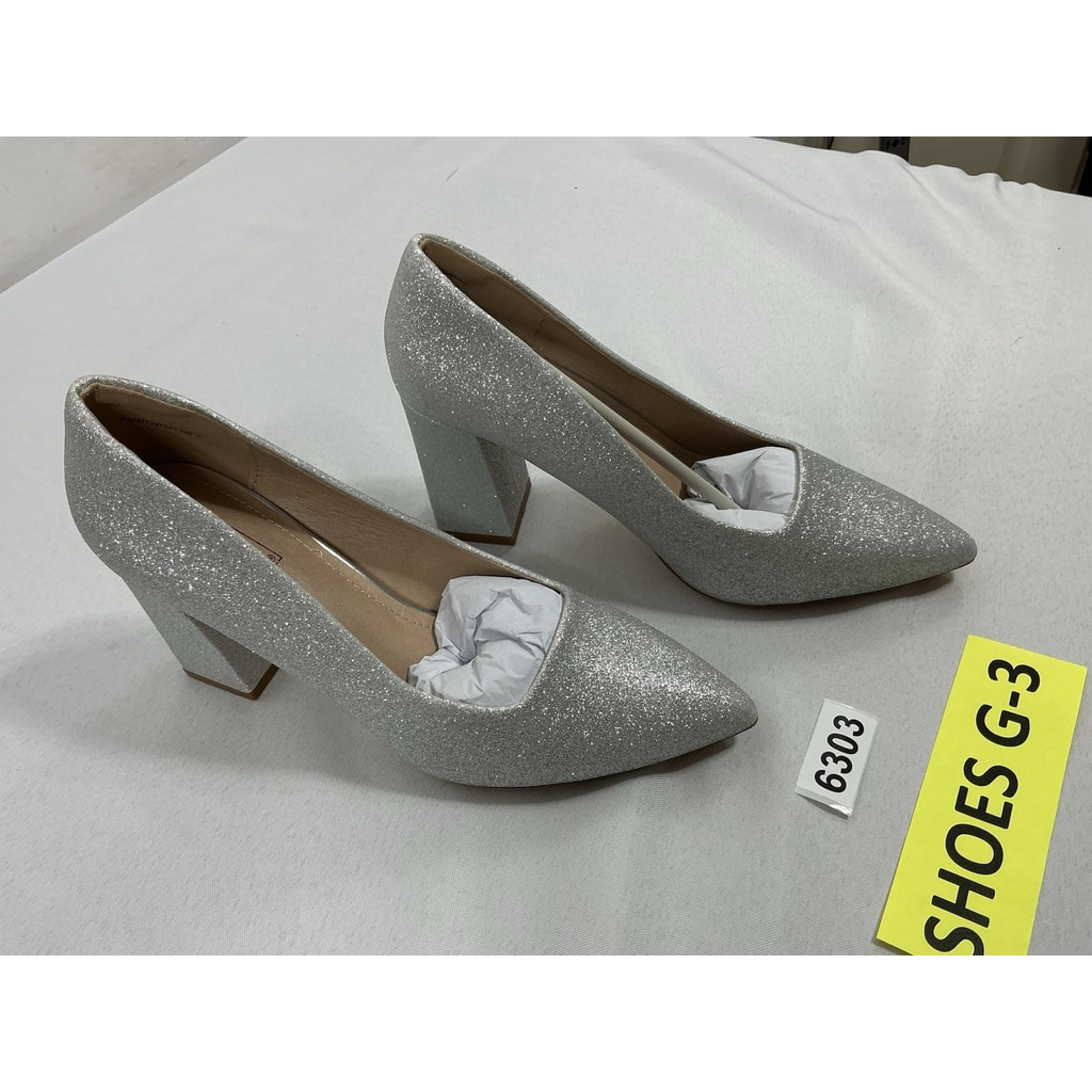 Womans Idifu Slipon Formal Pumps 7 Silver Sparkly Pointed Toe Block Heel Nwot